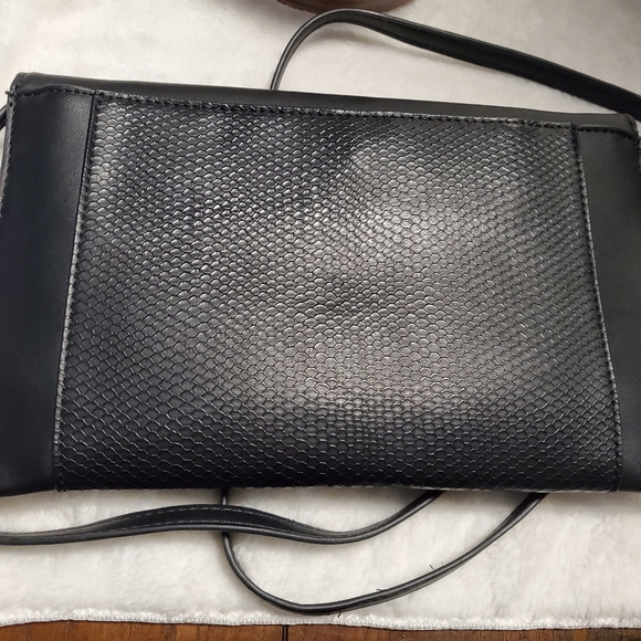 A new day wallet on a string bag - Picture 2 of 3